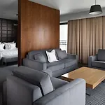 Hotel Heron Live Marina &