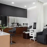 Heron Live Marina & 5*