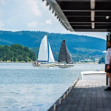 Hotel Heron Live Marina &