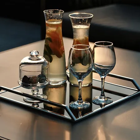 Hotell Heron Live Marina &