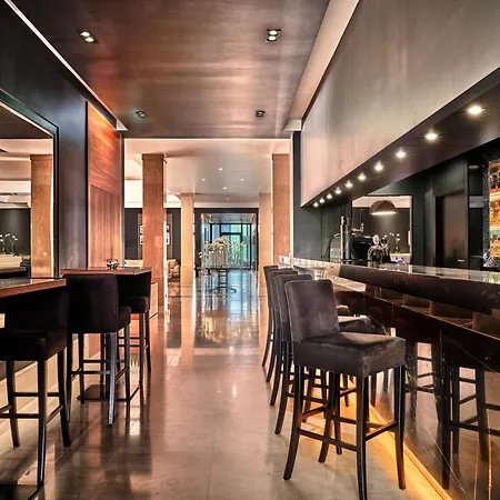 Heron Live Marina & Hotel