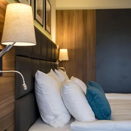 Heron Live Marina & 5* Ґрудек-над-Дунайцем