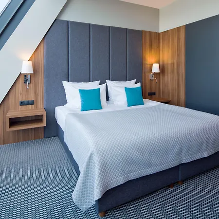 Heron Live Marina & Hotel 5*