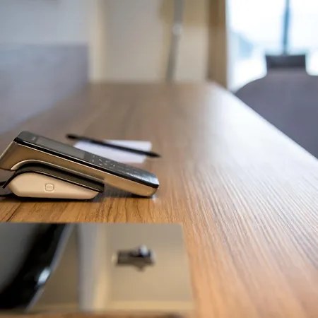 Hotell Heron Live Marina & 5*