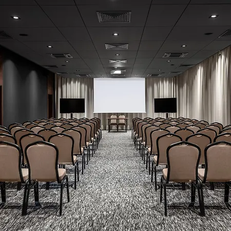 Hotell Heron Live Marina & 5*