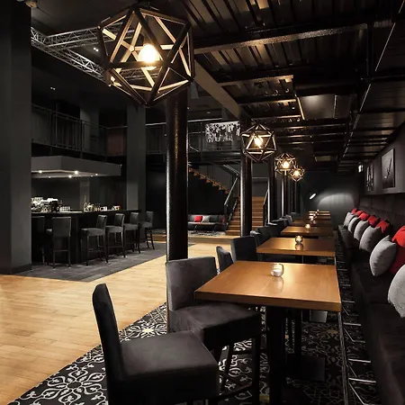 Hotel Heron Live Marina &