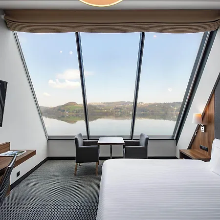 Heron Live Marina & Hotel 5*