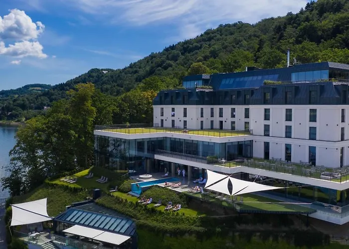 Heron Live Marina & Hotel 5*