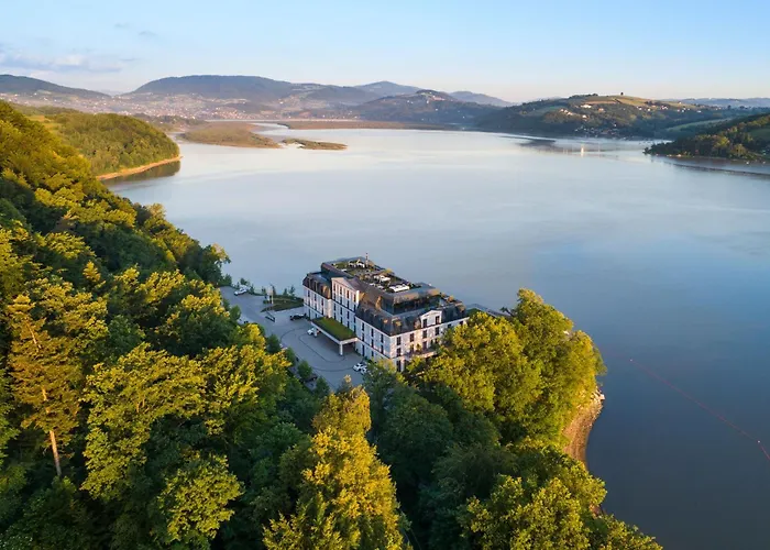 Heron Live Marina & Hotel