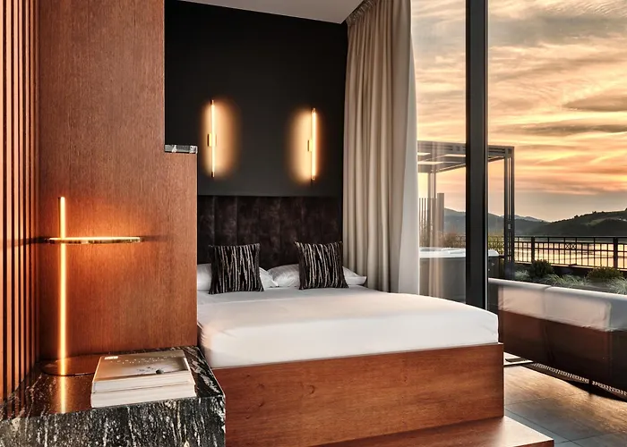 Heron Live Marina & Hotel 5*