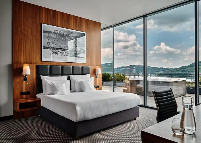 Heron Live Marina & Hotel 5*