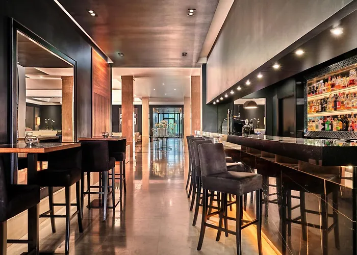 Heron Live Marina & Hotel