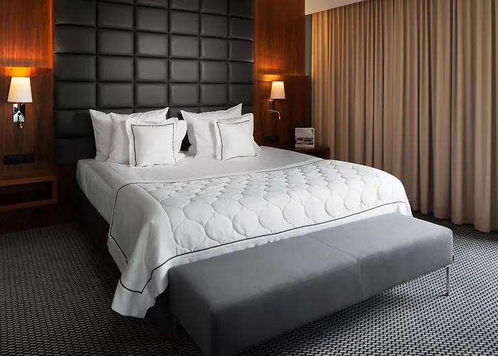 Hotel Heron Live Marina & 5*