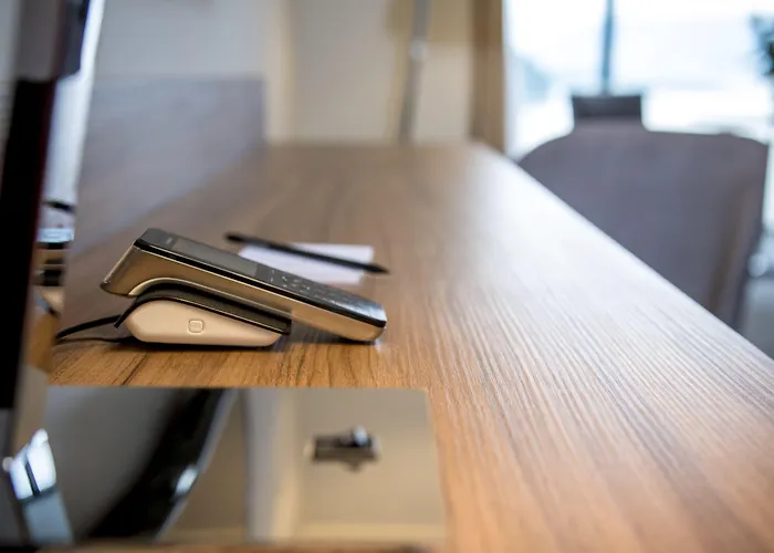 Hotel Heron Live Marina & 5*