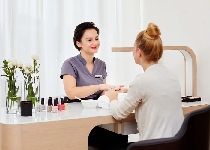 Hotel Heron Live Marina &