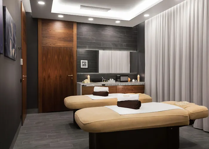 Heron Live Marina & 5*