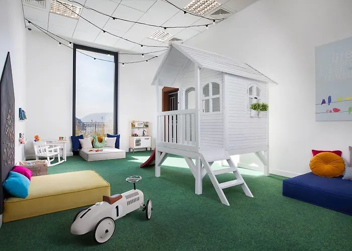 Heron Live Marina & 5*